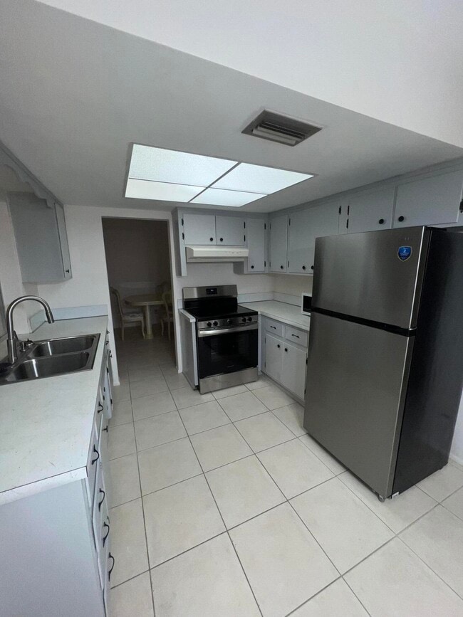 Building Photo - 4941 NW 55th St