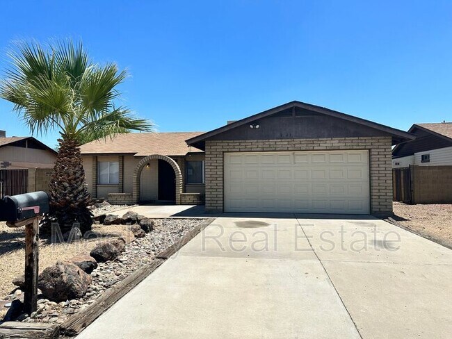 Building Photo - 9123 W Cameron Dr