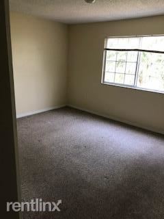 Building Photo - 3 br, 2 bath  - 8945 Okeechobee Blvd