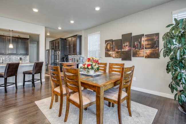 Foto del edificio - 7040 Hyland Hills St