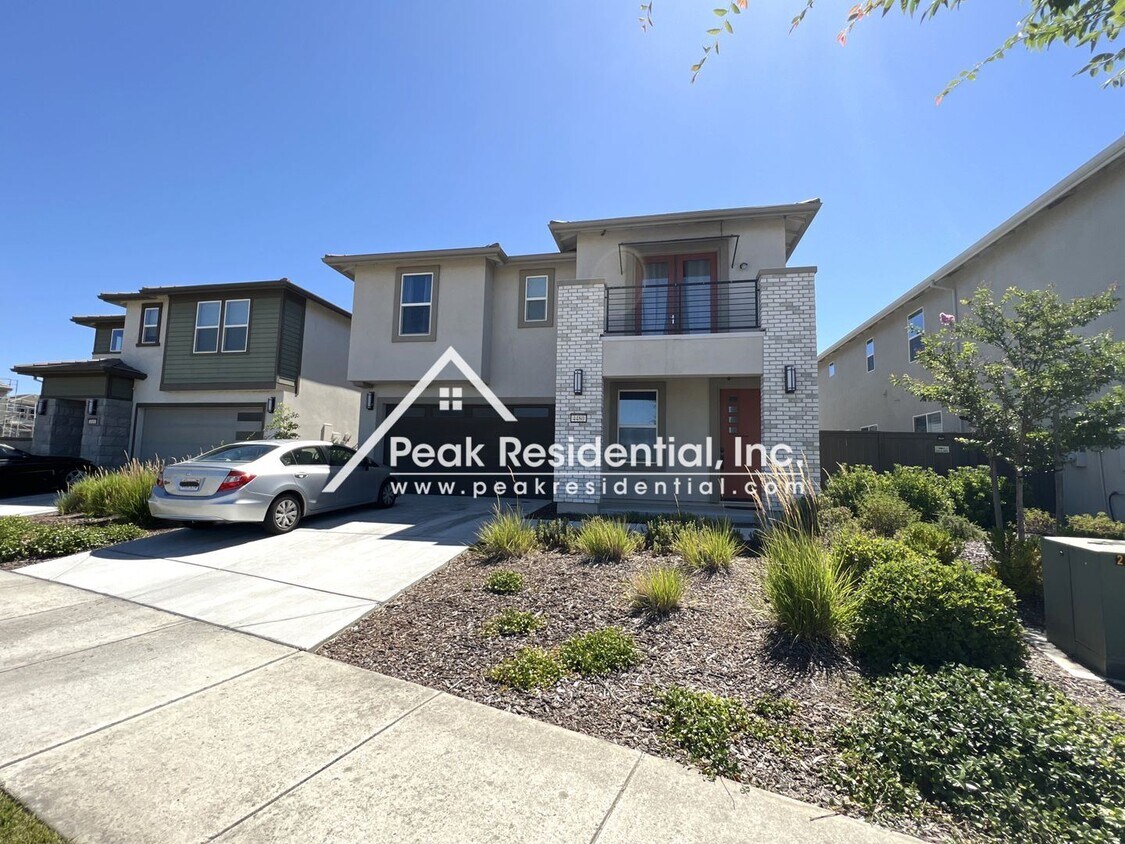 Building Photo - 4 br, 3 bath House - 4480 Juneberry Dr