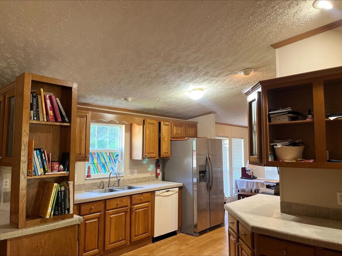 Foto principal - 3bed/2ba Single Family Home