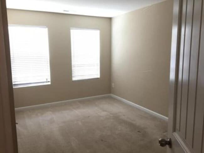 Foto del edificio - 304 Leighann Ridge Ln