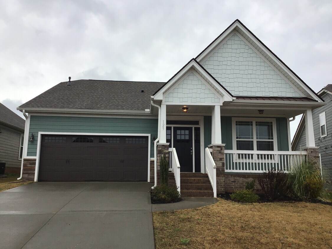 125 Bur Oak Drive House Rental in Taylors, SC