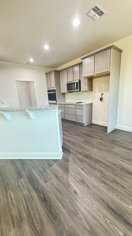 Foto del edificio - 6123 Hamilton Mdws Wy