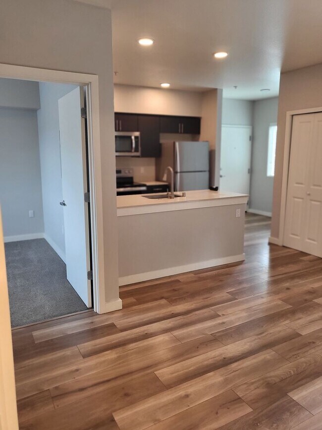 Interior Photo - Pacific Ridge Apartments