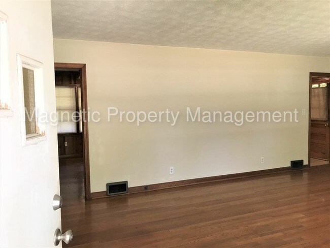 Foto del edificio - 822 Valley Brook Rd