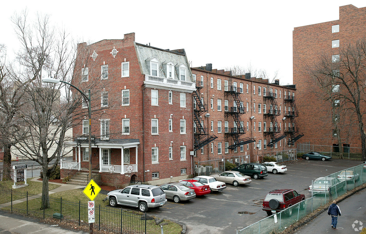 Foto del edificio - 286 Farmington Ave