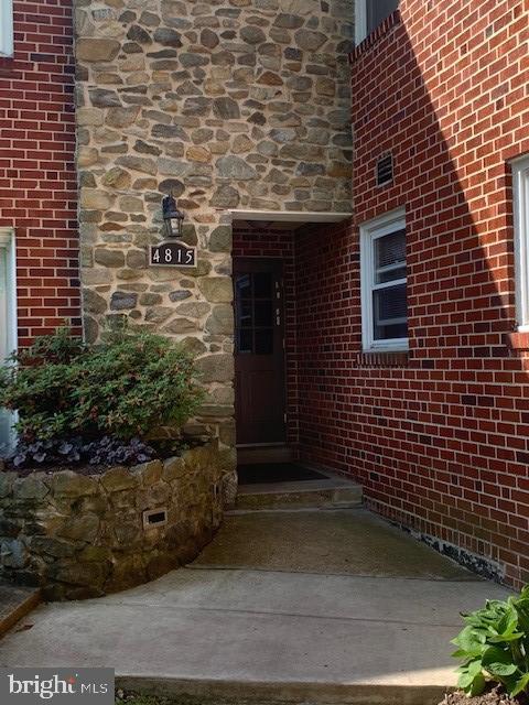 Building Photo - 4815 Lindsay Rd