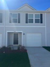 Building Photo - 1914 Tranquility Cir
