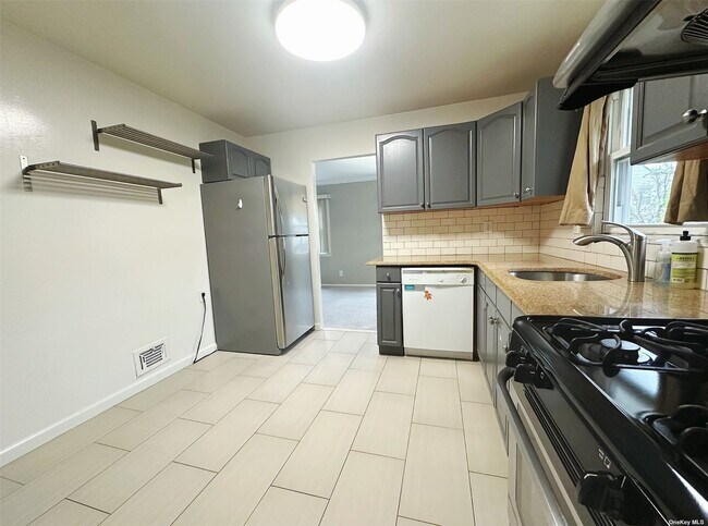 Foto del edificio - 57-47 226th St