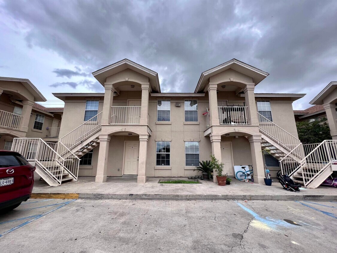 507 Shiloh Dr Unit 9, Laredo, TX 78045 Apartment for Rent in Laredo