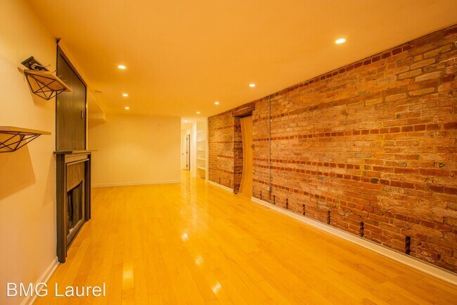 Building Photo - 2 br, 1.5 bath House - 1317 Rhode Island A...