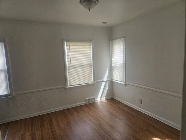 Building Photo - 16141 Griggs St