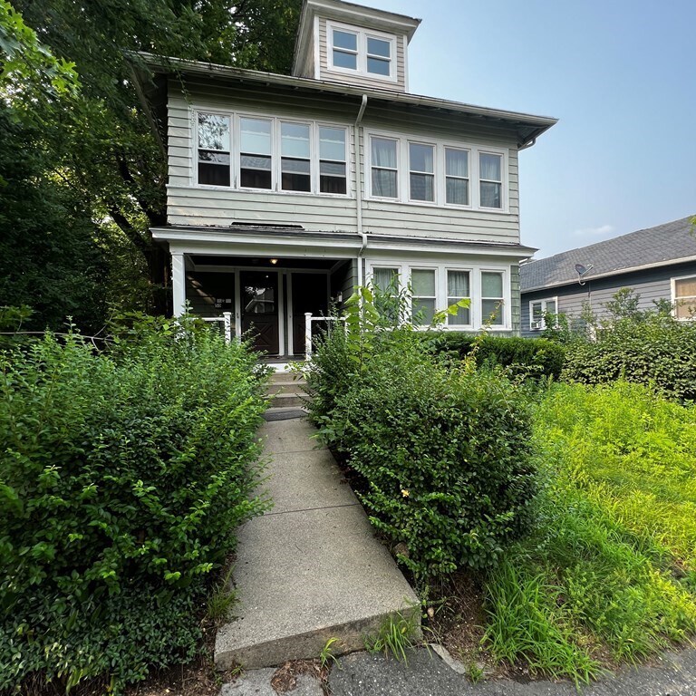 48 Sagamore Rd, Worcester, MA 01609 Townhome Rentals in Worcester MA