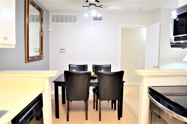 Building Photo - 2250 Bering Dr