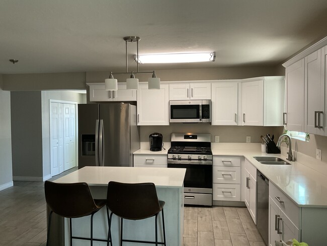 Foto del edificio - 5067 E Lee St