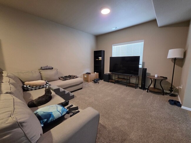 Foto del edificio - Beautiful 3 Bed 3 Bath Townhome!!