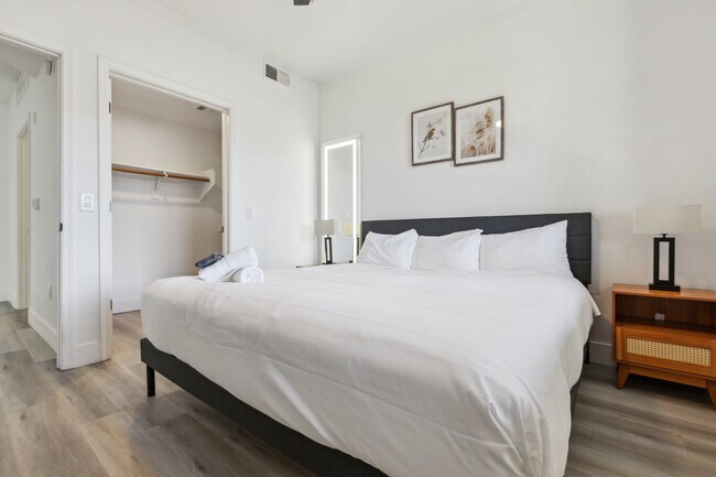 Foto del edificio - 6610 N 93rd Ave