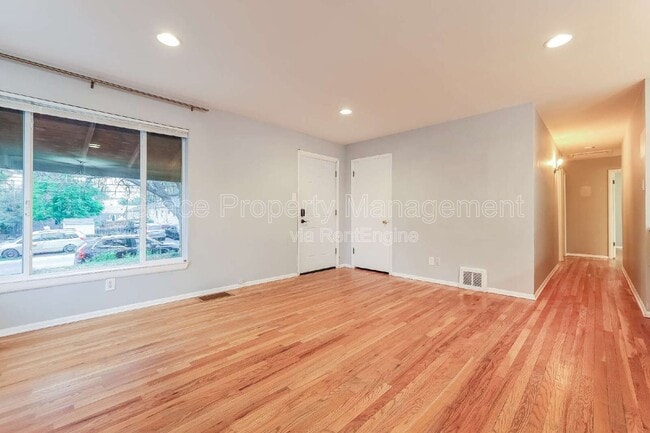 Building Photo - 1842 S Dahlia St