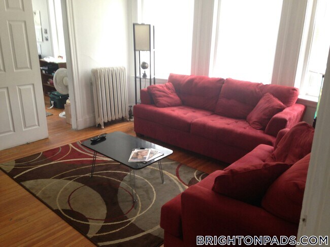 Building Photo - 2 O’Neil Place