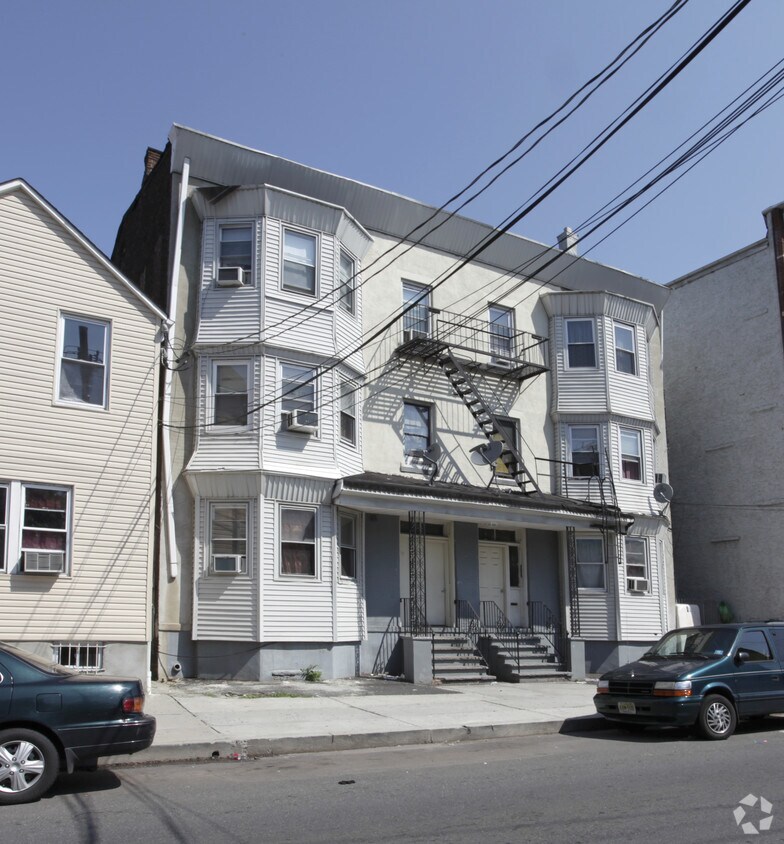 Foto principal - 48 6th St