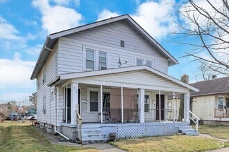 Building Photo - 252-254-254 S Wayne Ave