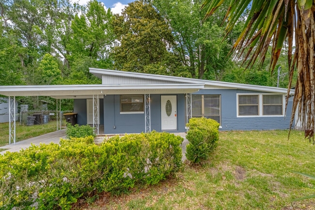 Building Photo - 8043 Joffre Dr