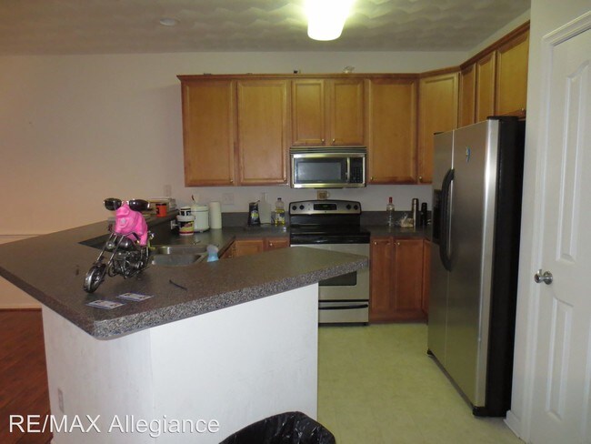 Building Photo - 3 br, 2.5 bath House - 5817 REON COURT
