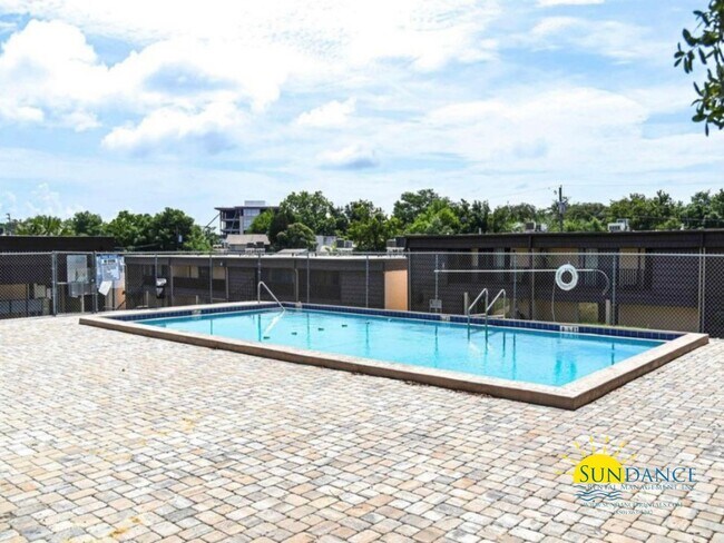 Building Photo - Great 1 Bedroom Condo in Fort Walton Beach!