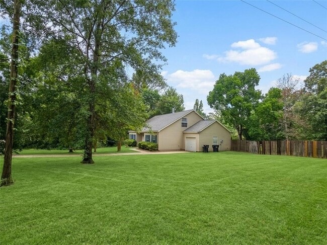 Building Photo - 23423 N Rian Dr