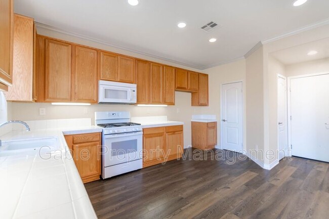 Building Photo - 37400 Queen Anne Pl.