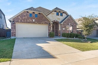 Building Photo - 2105 Burke Dr