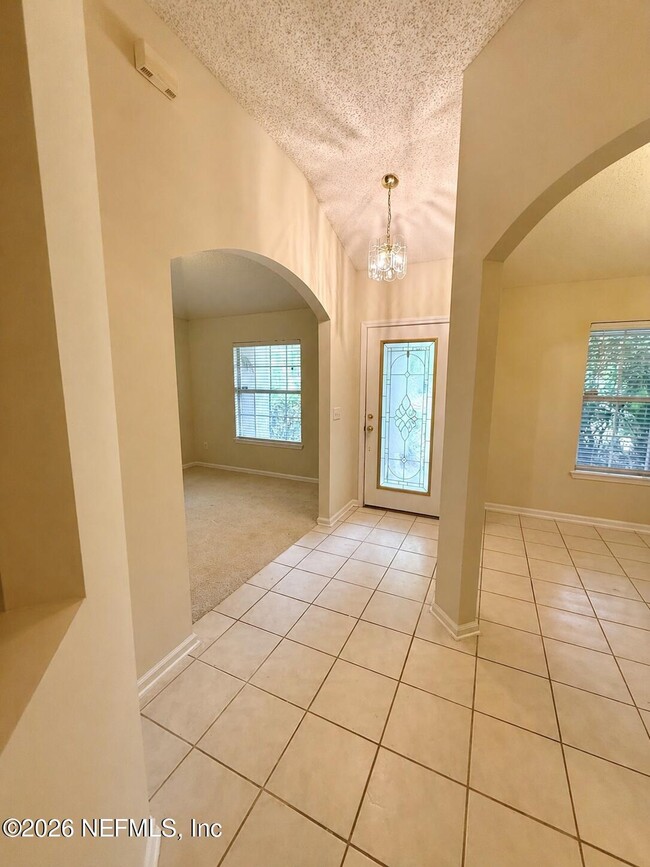 Foto del edificio - 3150 Highland Grove Dr