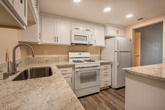 Building Photo - Marconi Oaks