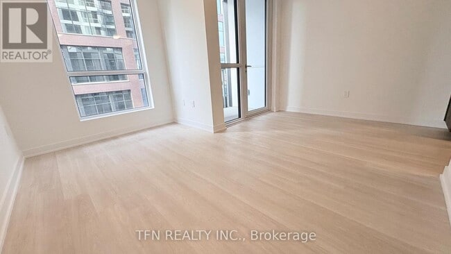 Building Photo - 15 Richardson St