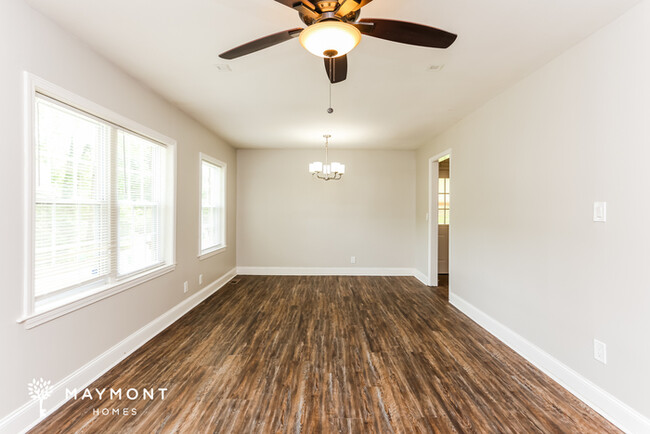 Building Photo - 1431 Cobb Branch Dr