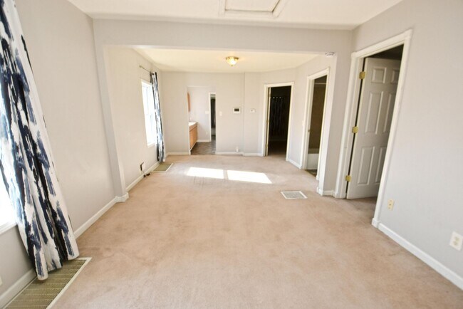 Foto del edificio - Mishawaka IN 2 Bedroom Home