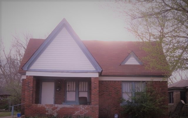 Primary Photo - 2208 N Jordan Ave