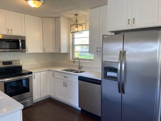 Foto del edificio - 2338 E 17th St