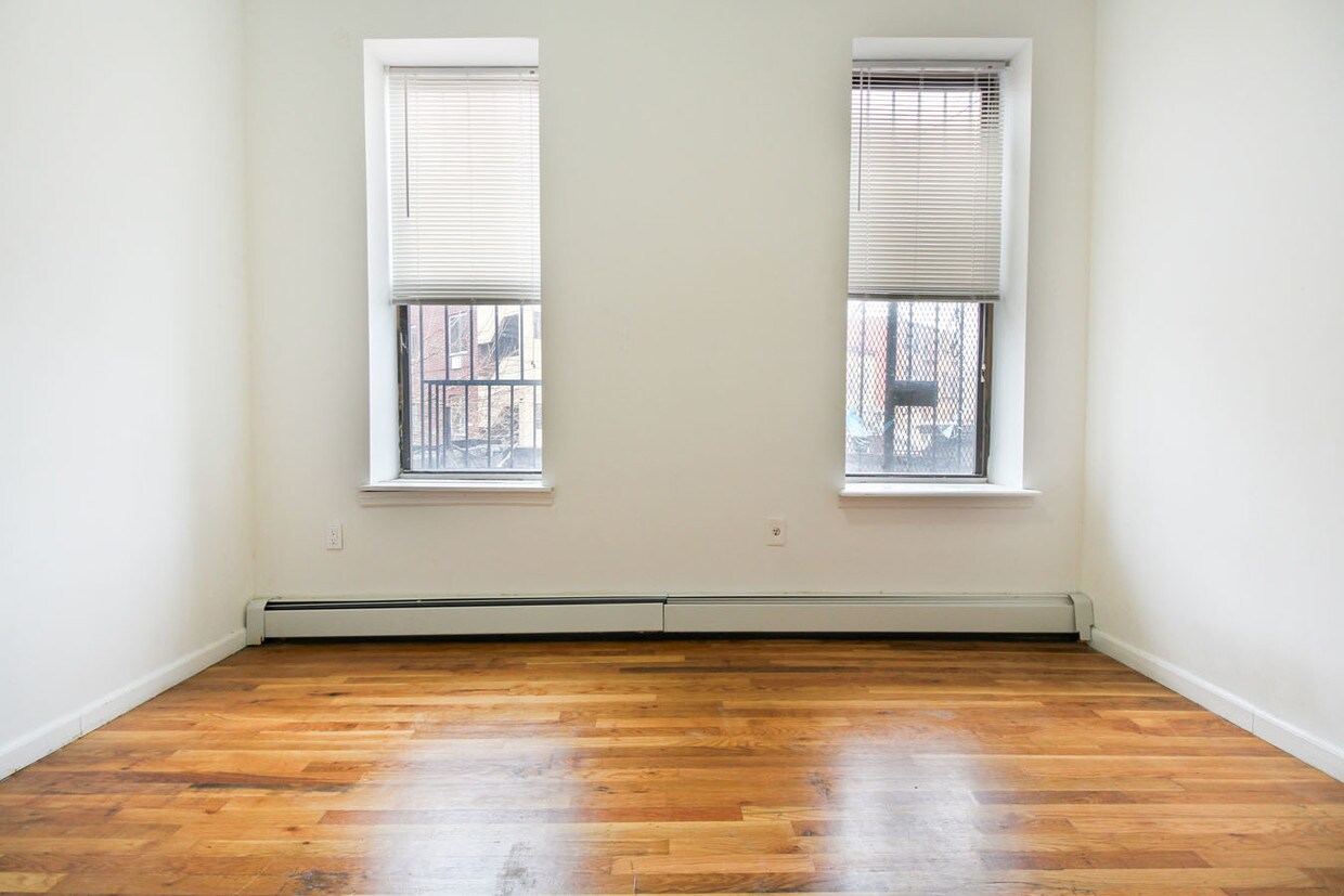 Primary Photo - 948 Broadway