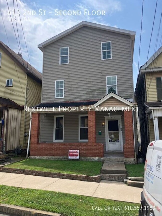 Building Photo - 613 2nd St