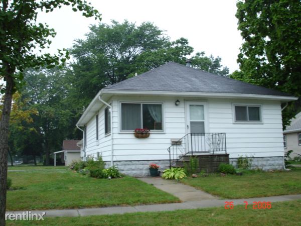 Primary Photo - 1016 E Carpenter St