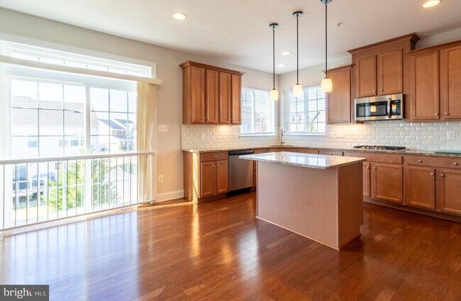 Building Photo - 5003 Whittington Ln