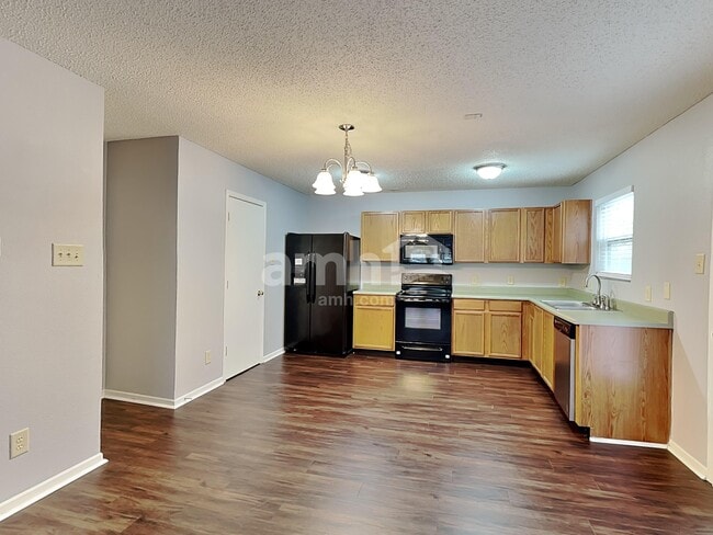 Building Photo - 12218 Maize Dr