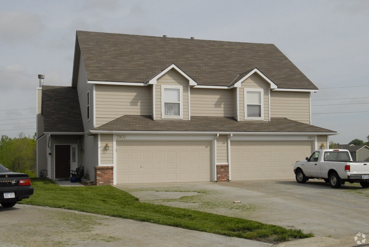 Foto principal - Grand Addition Townhomes