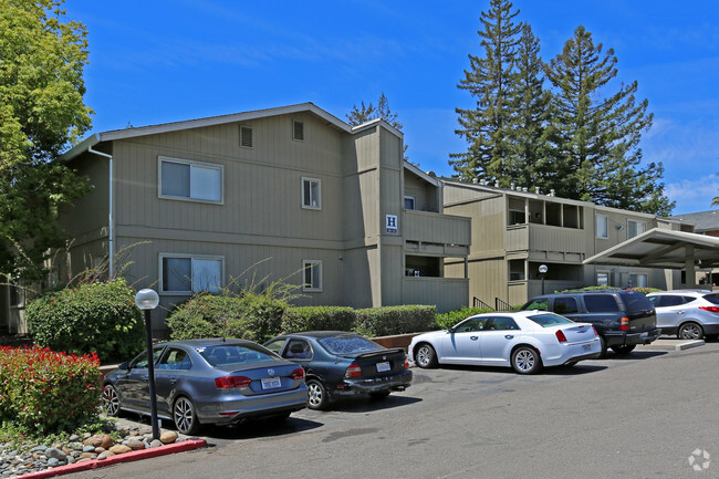 Silver Oaks Apartments - Apartments in Rocklin, CA | Apartments.com