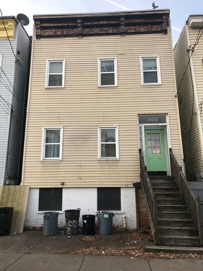 Foto del edificio - 504 Washington Ave