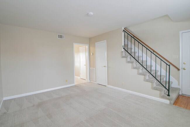 Foto del edificio - 1603-09 Minglewood Drive