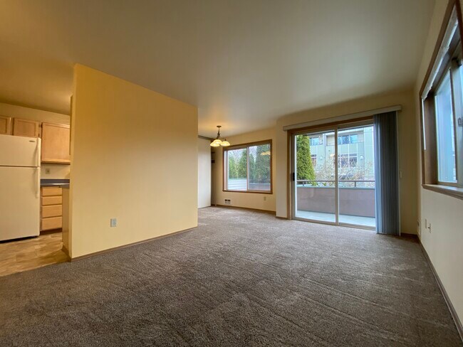 Building Photo - 2760 NW 85th St